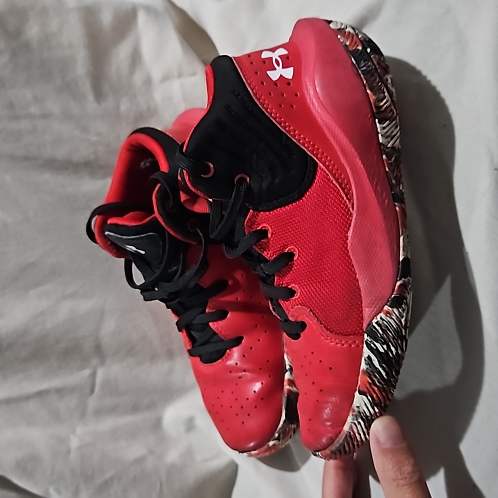Under Armour size 2 red and black running shoes